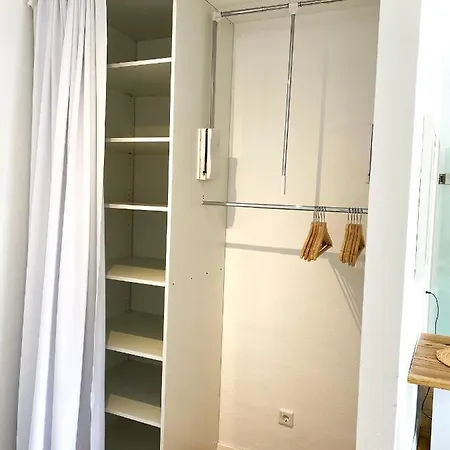 Apartment Modernes 50m² Mit Terasse *