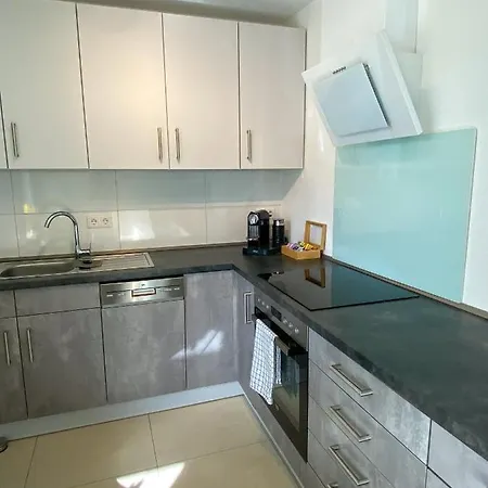Apartment Modernes 50m² Mit Terasse